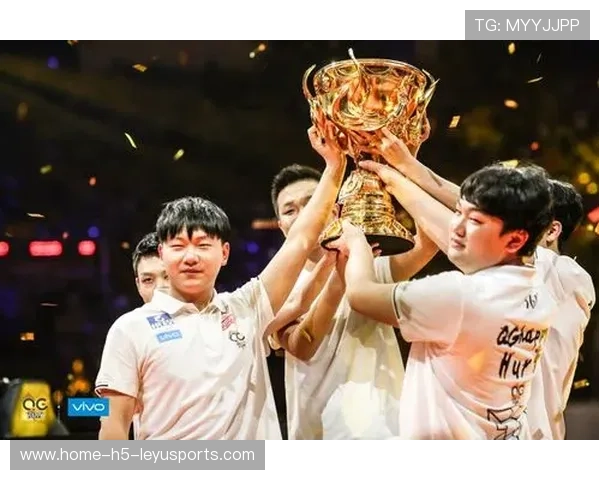 《王者荣耀》超级战队线上激战，谁能夺冠归来？