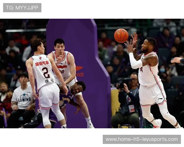 北控防守轮转快，广东外线空位也难舒服出手，北控战胜广东直播视频