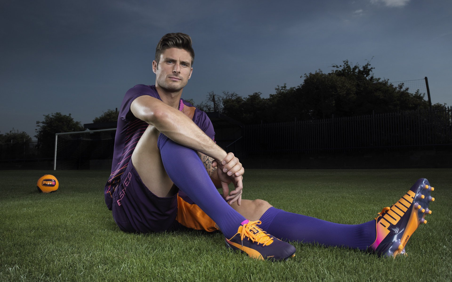 “帕布罗·马特拉的精确进攻与铁血防守,成就阿根廷美洲狮队的胜利”